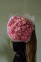 Моно букет из 51 кустовой розы